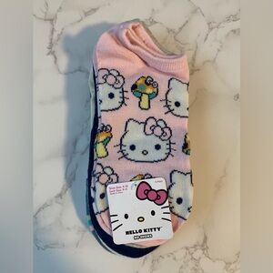 HELLO KITTY SANRIO WOMENS NO SHOW SOCKS PACK OF 5